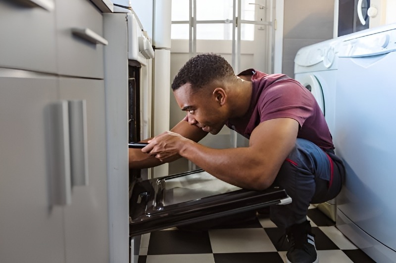 Oven & Stove repair in Riverside